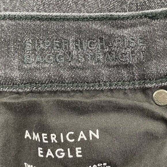 American Eagle Stretch Super High-Rise Baggy Straight Cargo Jean  | Size: 2  Reg - Picture 12 of 15